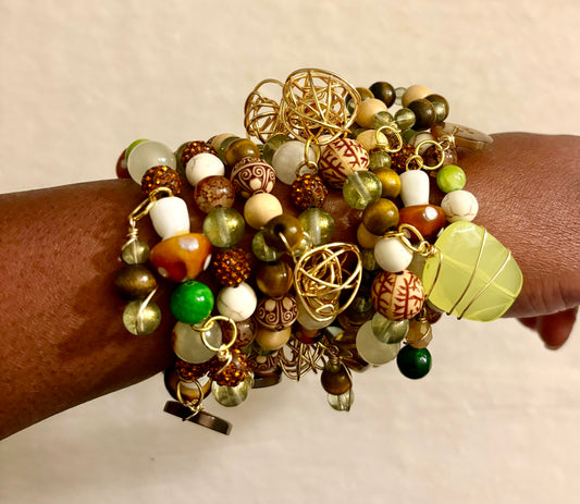 Malani Bracelet Stack of 8 |Size 7.75 Inch Stretch Bracelets