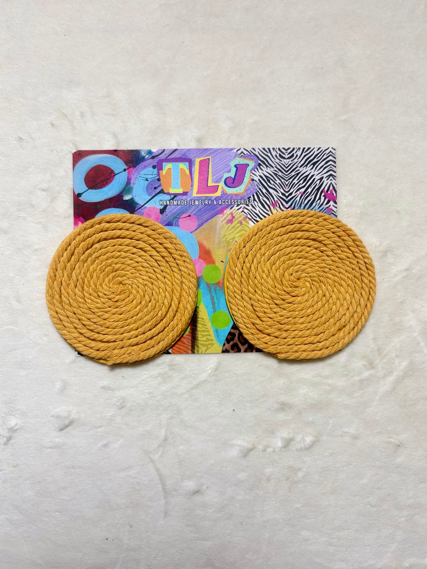 Cinnamon Stud Earrings - Mystic Mustard