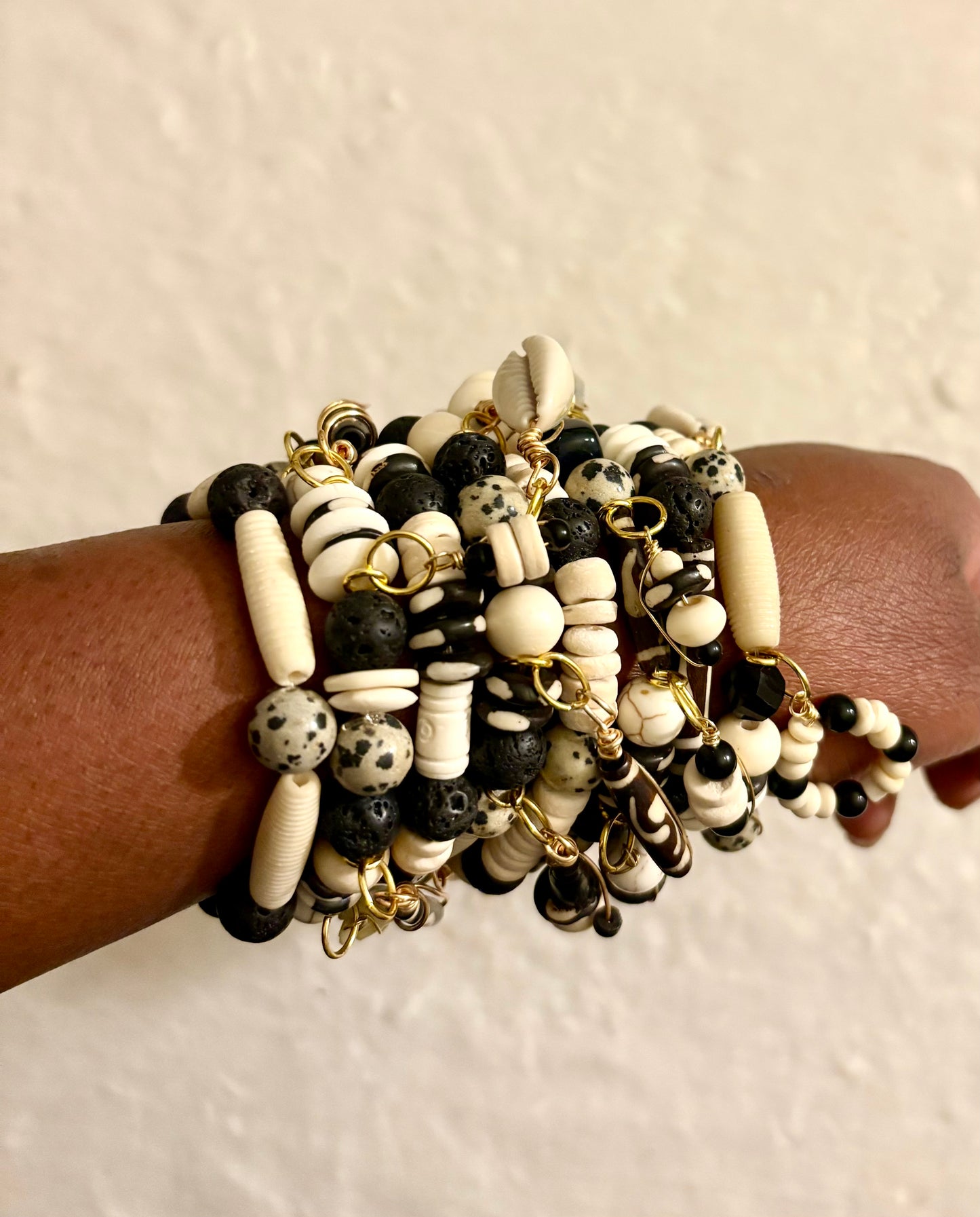 Royal Bracelet Stack of 8 |Size 7.75 Inch Stretch Bracelets