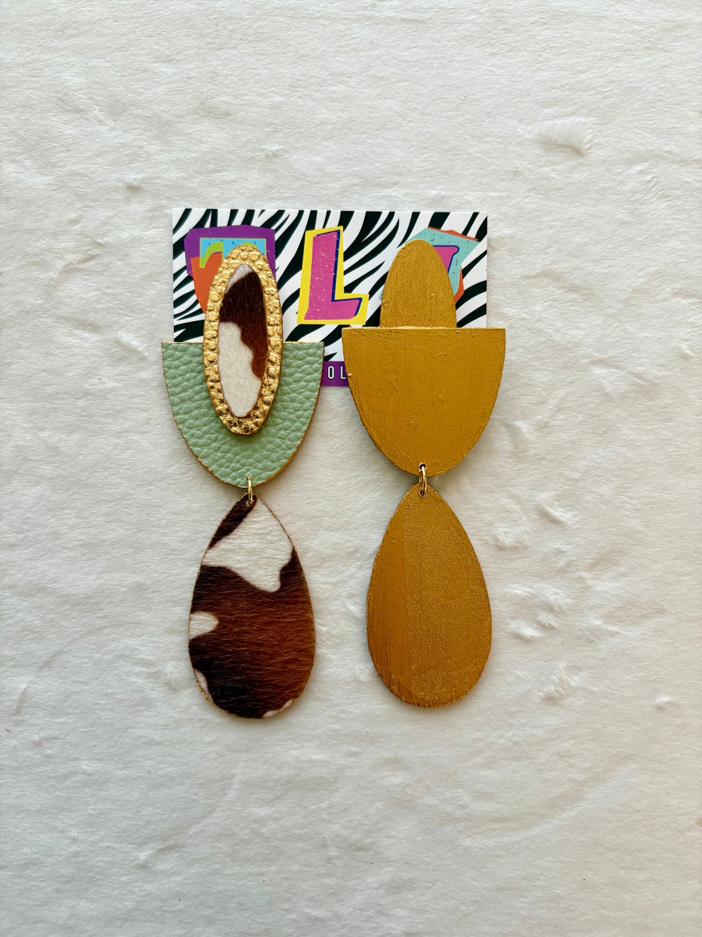 Jakira Dangle Earrings