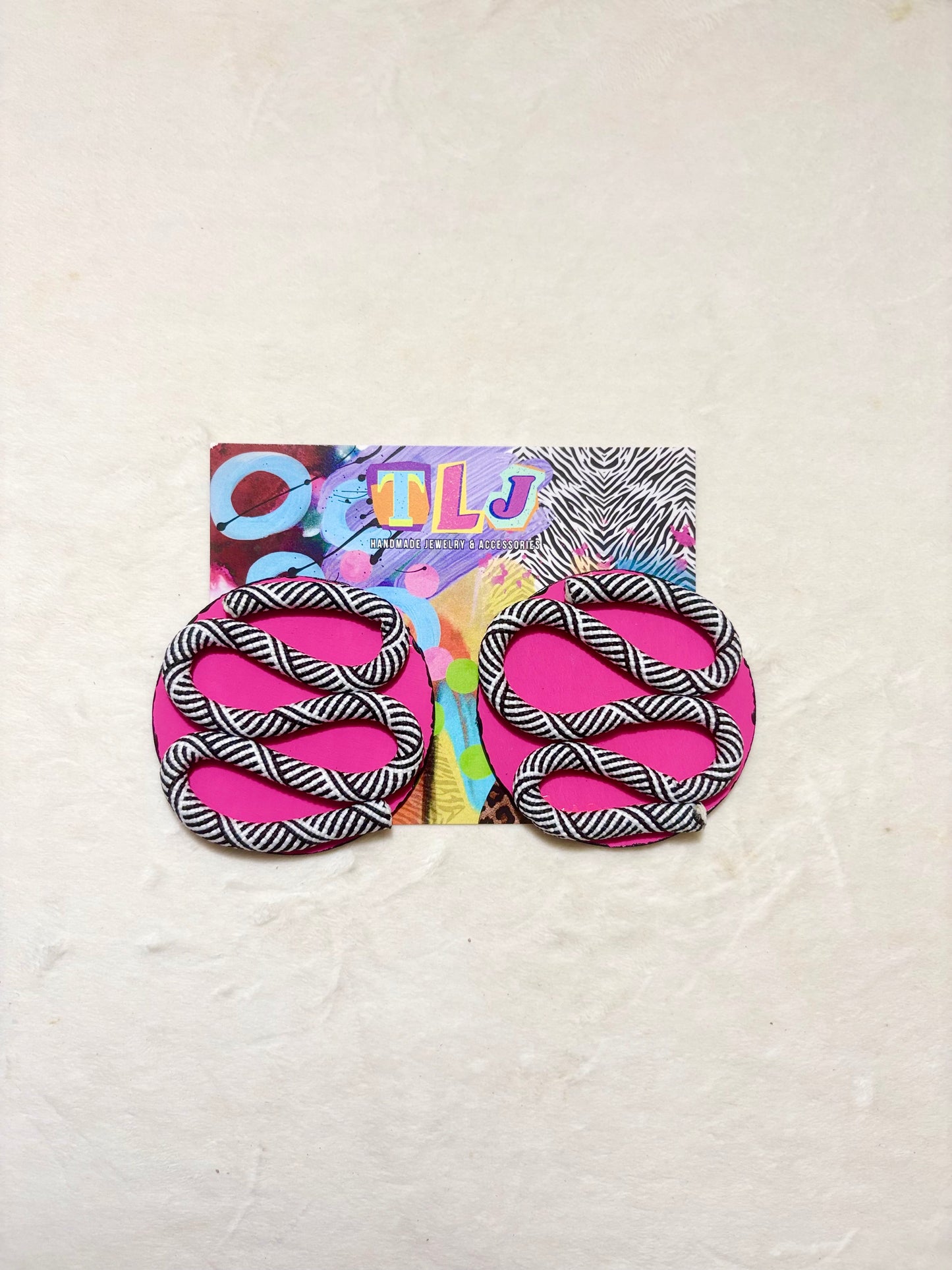 Flo Stud Earrings -Passion Pink