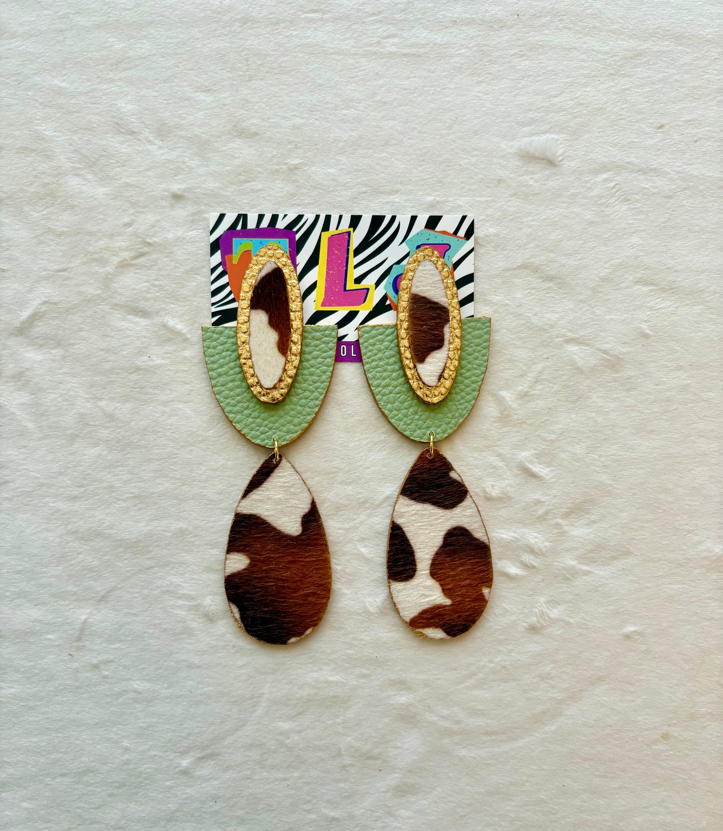 Jakira Dangle Earrings