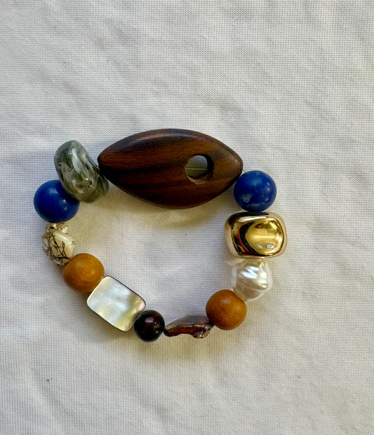 Woods Statement Bracelet | Size 7.75 Inch Stretch Bracelet