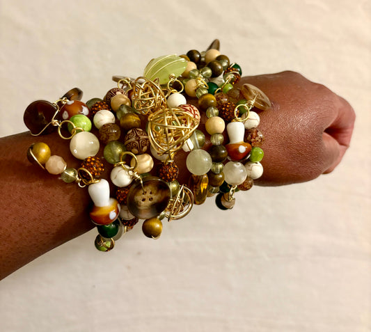 Malani Bracelet Stack of 8 |Size 7.75 Inch Stretch Bracelets